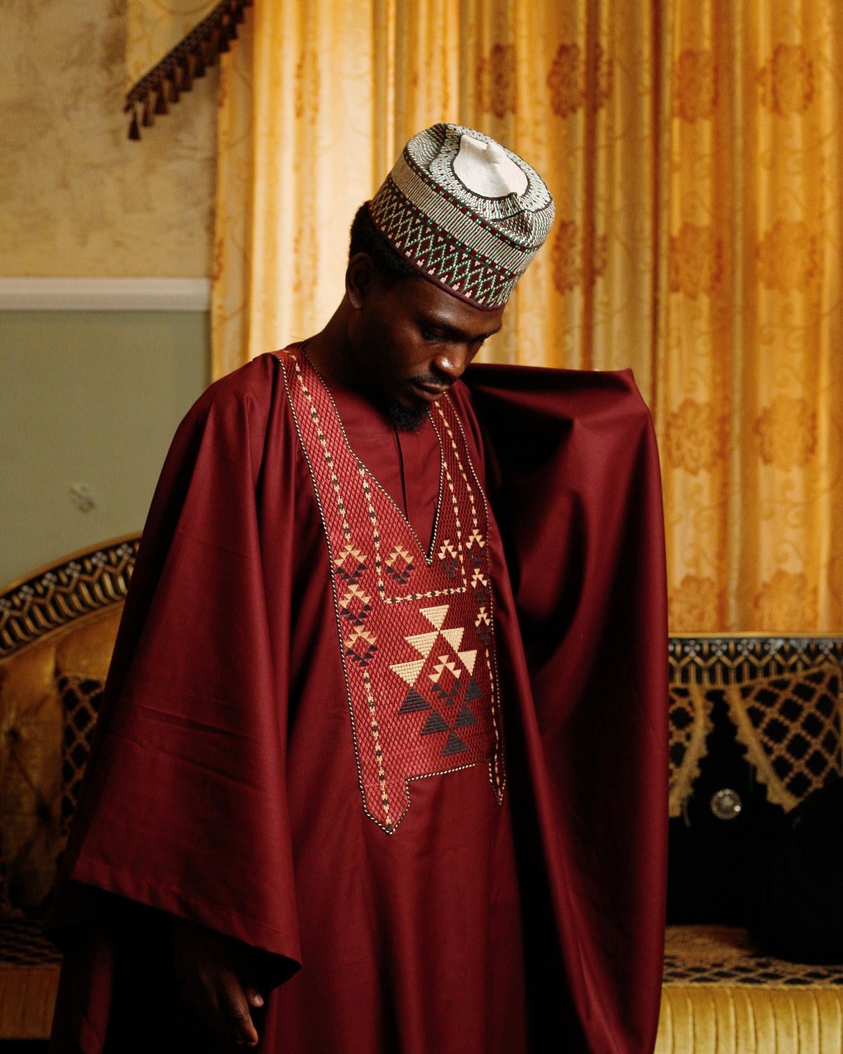Burgundy agbada